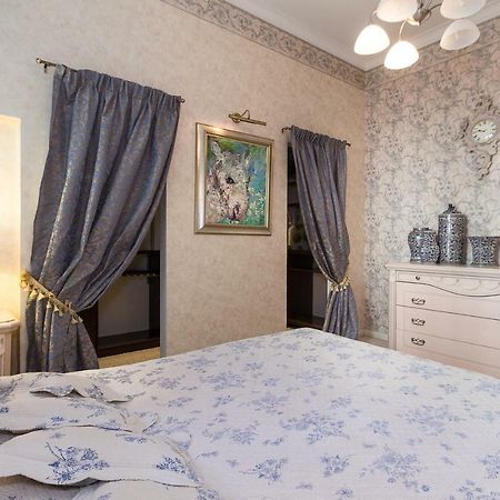 Royal Apartment Riga Luaran gambar